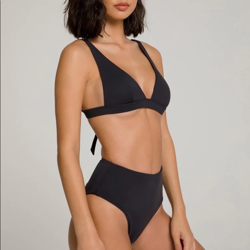 Good American Sexy Boost Bikini Top GSW0030